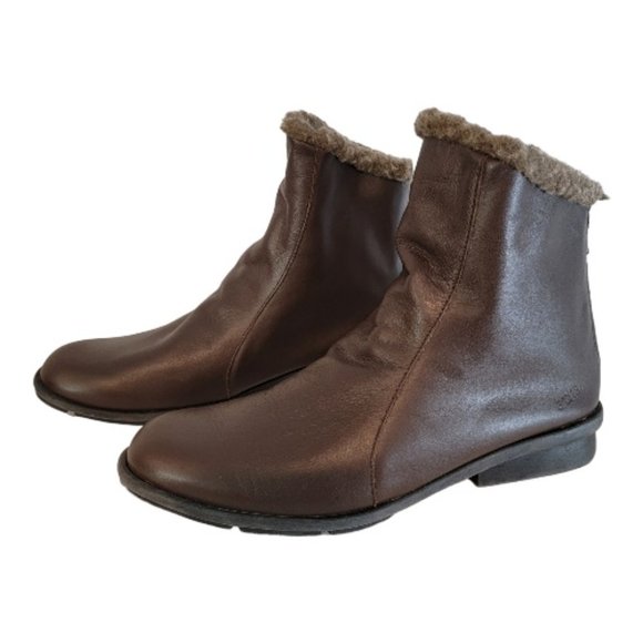 Arche Shoes - Arche LN Dark Brown Leather Sherpa/Fur-Lined Low Heel Cozy Booties - Size 9.5